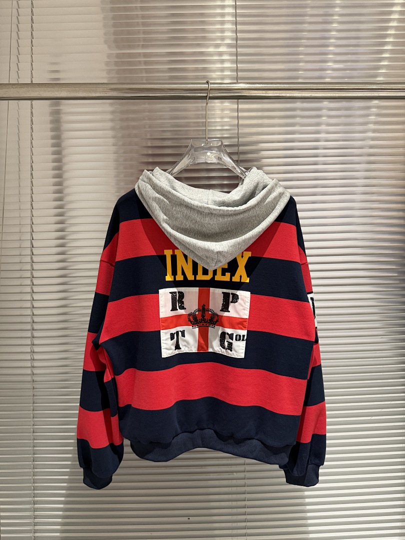 هودي مخطط بتصميم عصري من ماركة - مراجعة Streetwear Brand Vintage وسعره